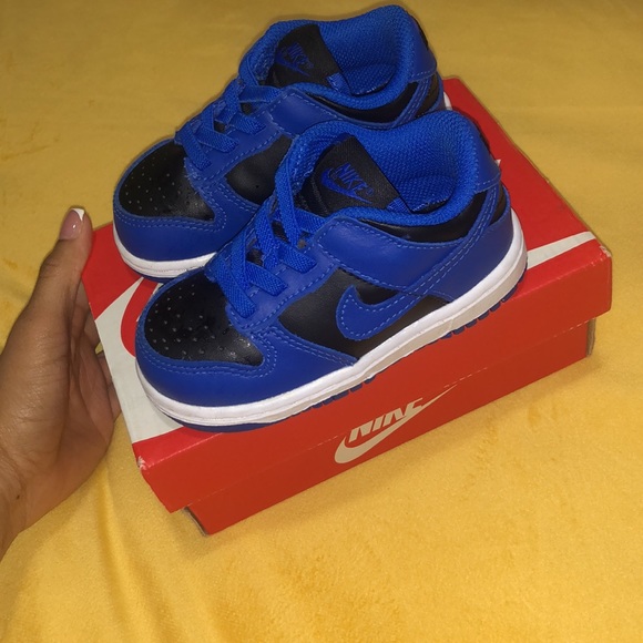 Toddler size 6C Nike Dunks - Picture 2 of 5